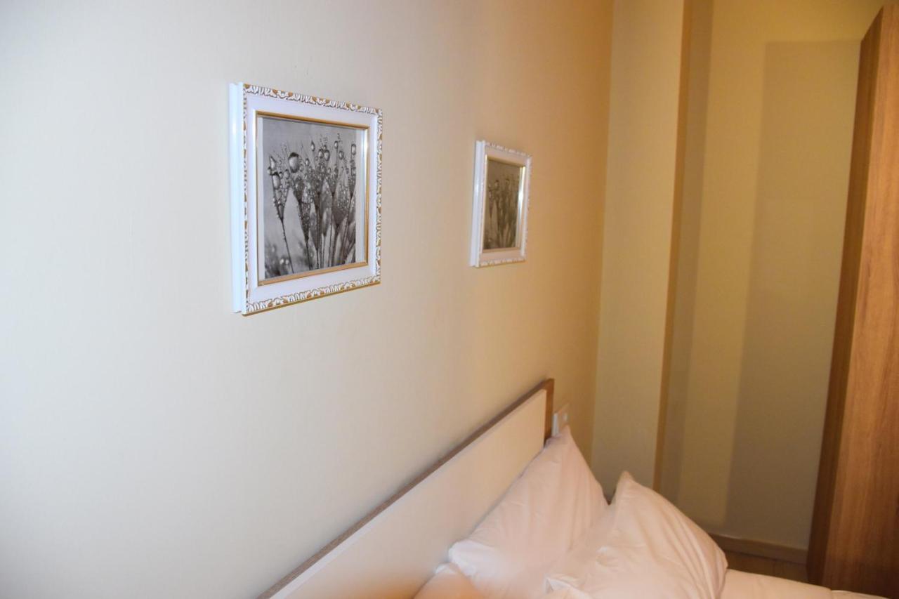 إمبوريابرافا Apartamentos Giuliano المظهر الخارجي الصورة