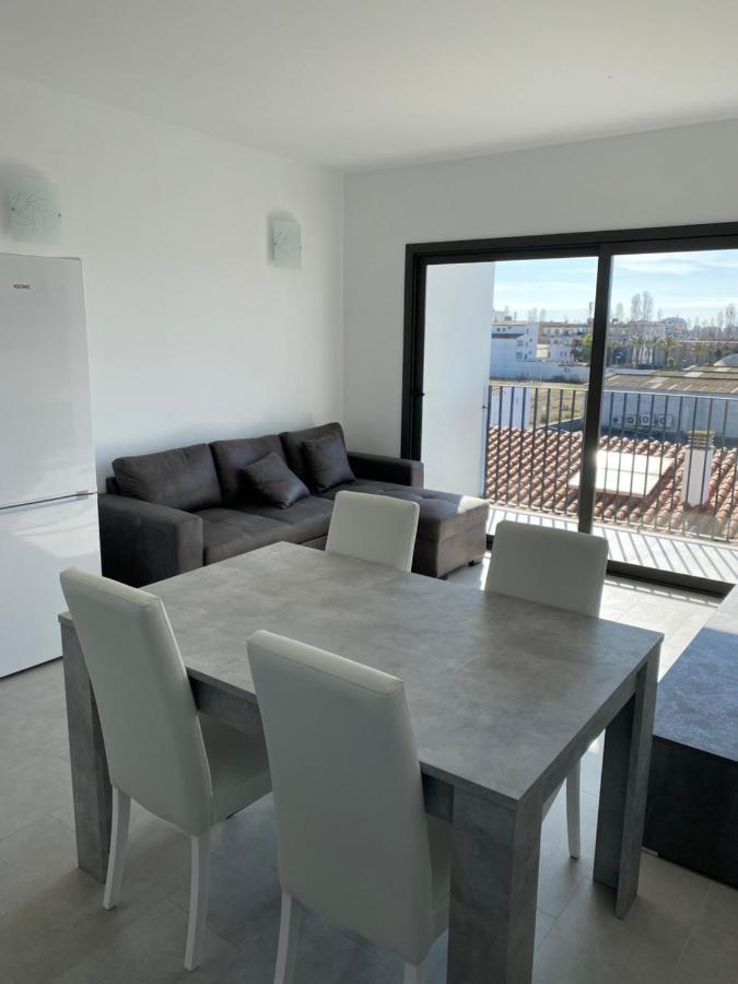 إمبوريابرافا Apartamentos Giuliano المظهر الخارجي الصورة