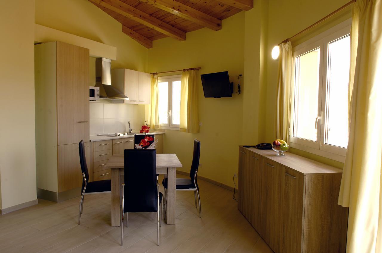 إمبوريابرافا Apartamentos Giuliano المظهر الخارجي الصورة