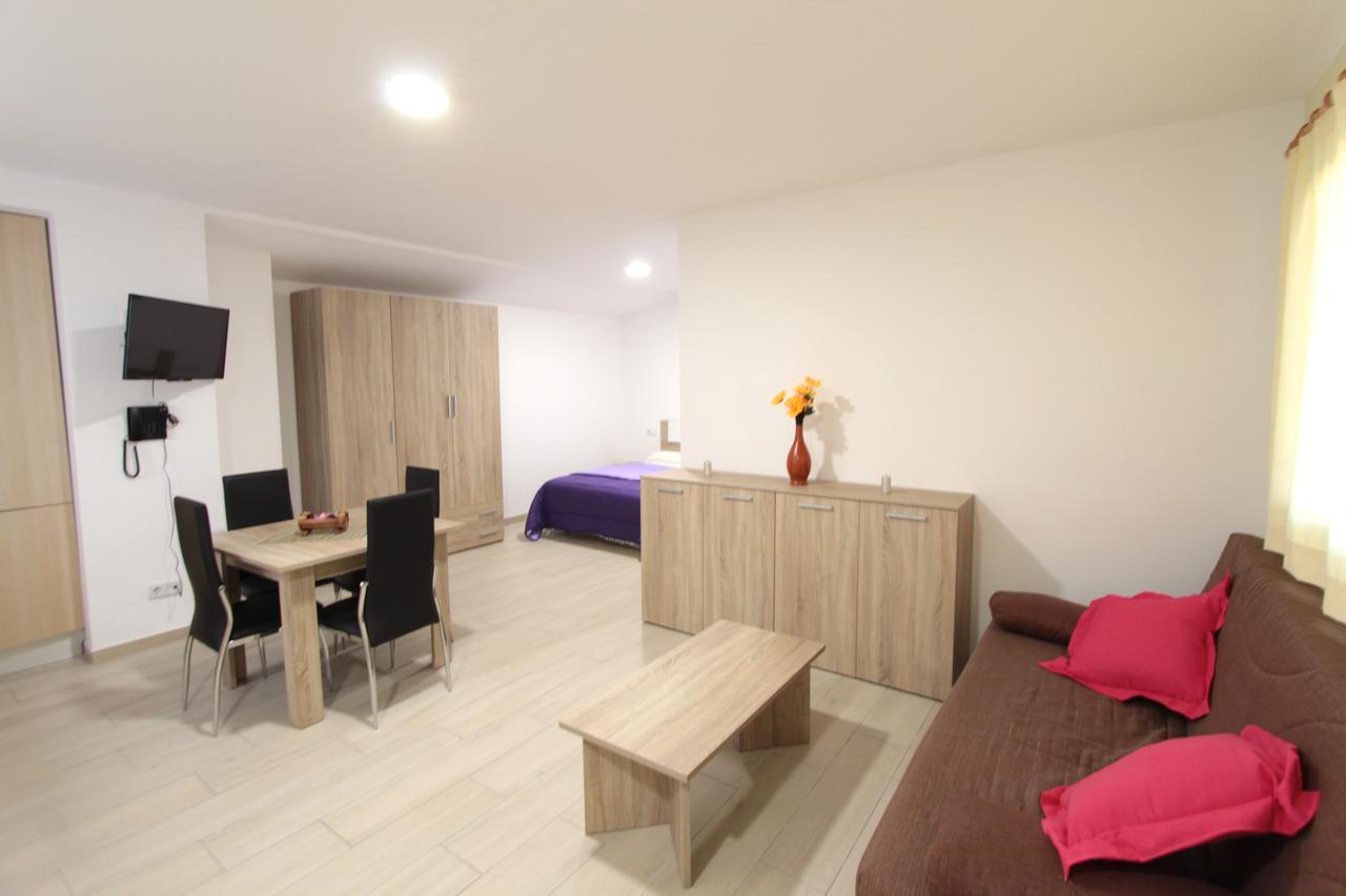 إمبوريابرافا Apartamentos Giuliano المظهر الخارجي الصورة