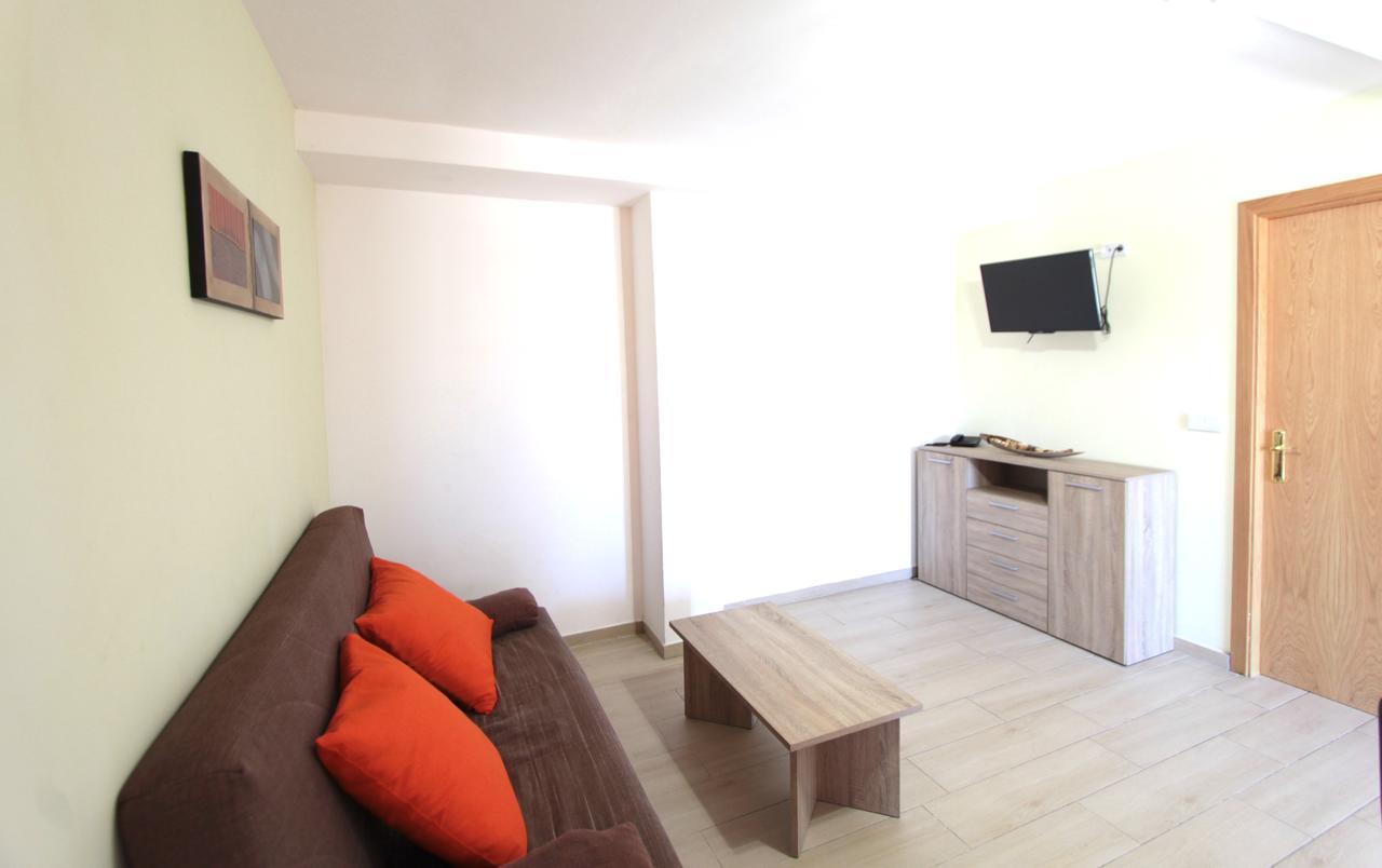 إمبوريابرافا Apartamentos Giuliano المظهر الخارجي الصورة