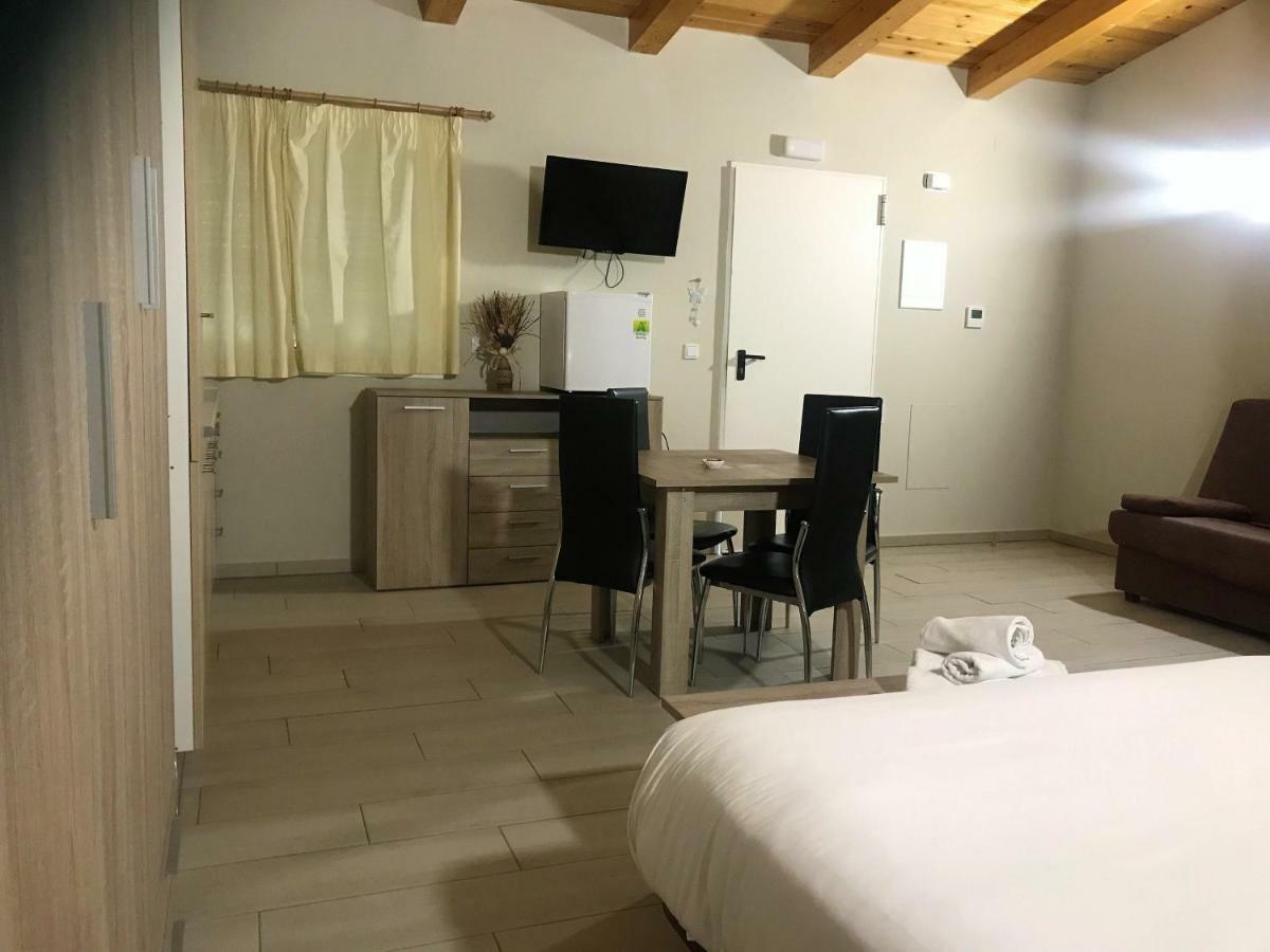 إمبوريابرافا Apartamentos Giuliano المظهر الخارجي الصورة